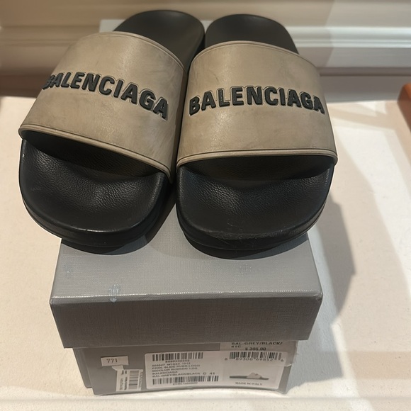 Balenciaga Grey Slides - Picture 4 of 10